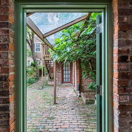 Private Loft Carriage House Walk Score 95 Александрия Экстерьер фото